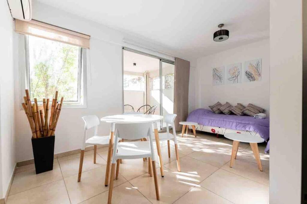 Hermoso Depto Para 4 Con Gran Balcon Palermo Soho Con Cochera - Buenos Aires — Photos 3